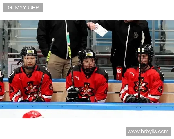 冰球国家队新阵容亮相,归化球员引发热议 冰球国家队新阵容亮相,归化球员引发热议