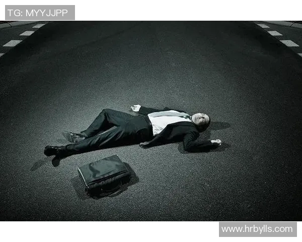 球员比赛中晕倒送医,所幸无生命危险 球员比赛中晕倒送医,所幸无生命危险