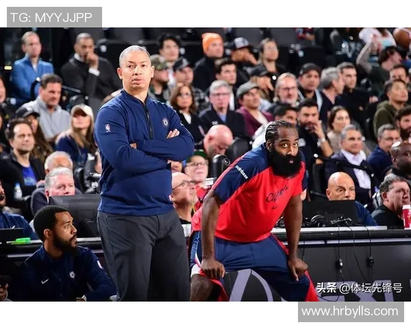 冲突全面升级保罗怒斥教练场边爆发激烈争执引发全队震动 冲突全面升级保罗怒斥教练场边爆发激烈争执引发全队震动