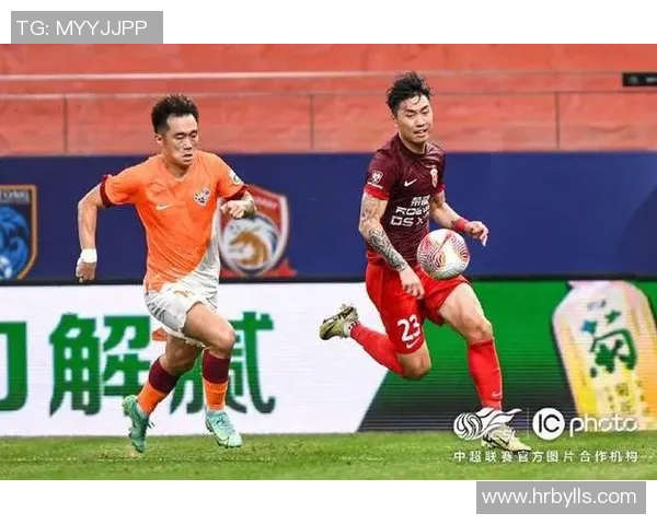 中超焦点战上海海港与广州恒大激战回顾精彩瞬间尽收眼底